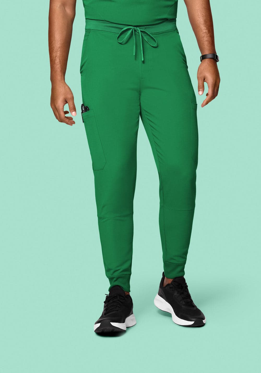 7 Cepli Jogger Scrub Pantolon — Zümrüt Yeşili