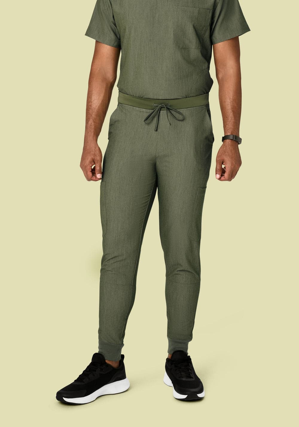 7 Cepli Jogger Scrub Pantolon — Kırçıllı Zeytin