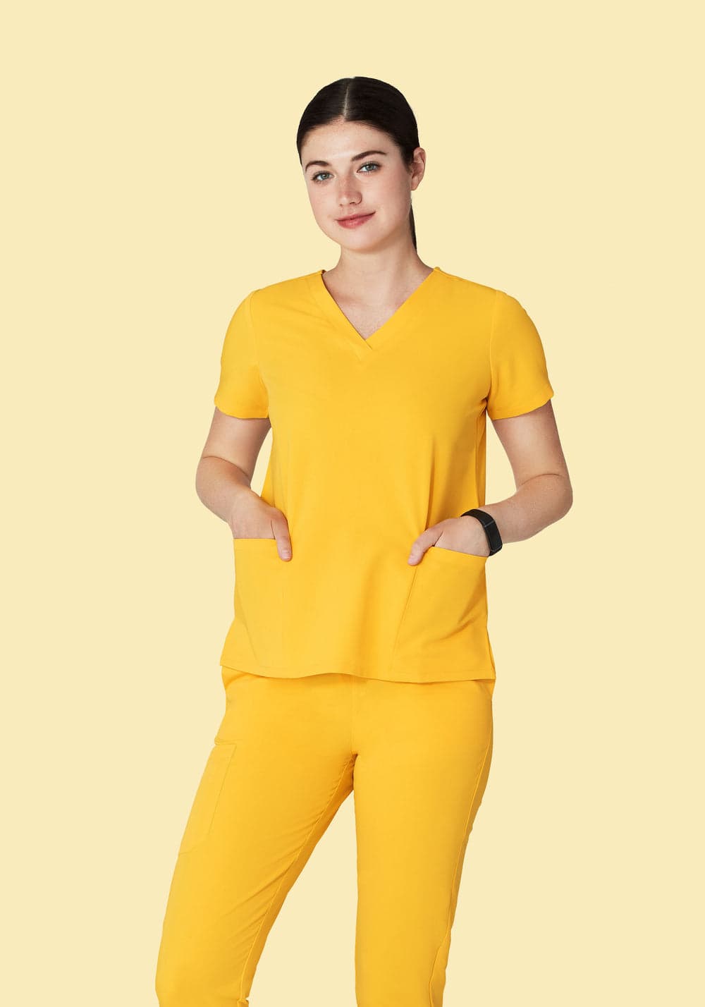 6 Cepli Scrub Üst — Nergis Sarısı