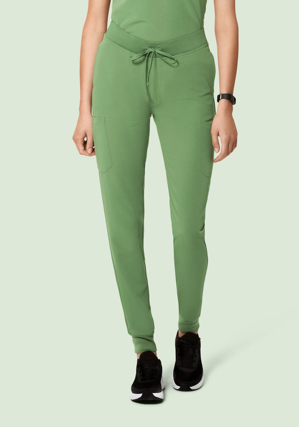 9 Cepli Jogger Scrub Pantolon — Ela Yeşili