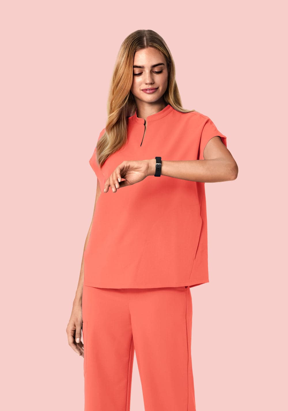 Hakim Yaka Dolman Scrub Üst — Mercan