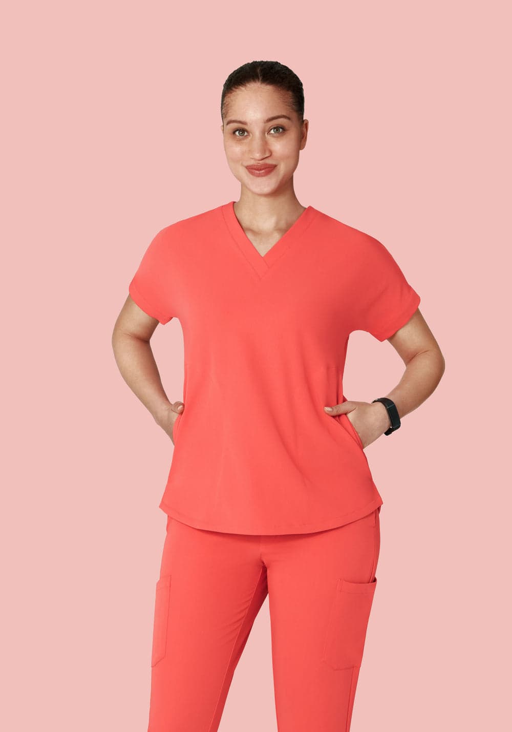 Oversize V Yaka Scrub Üst — Güneş Mercanı