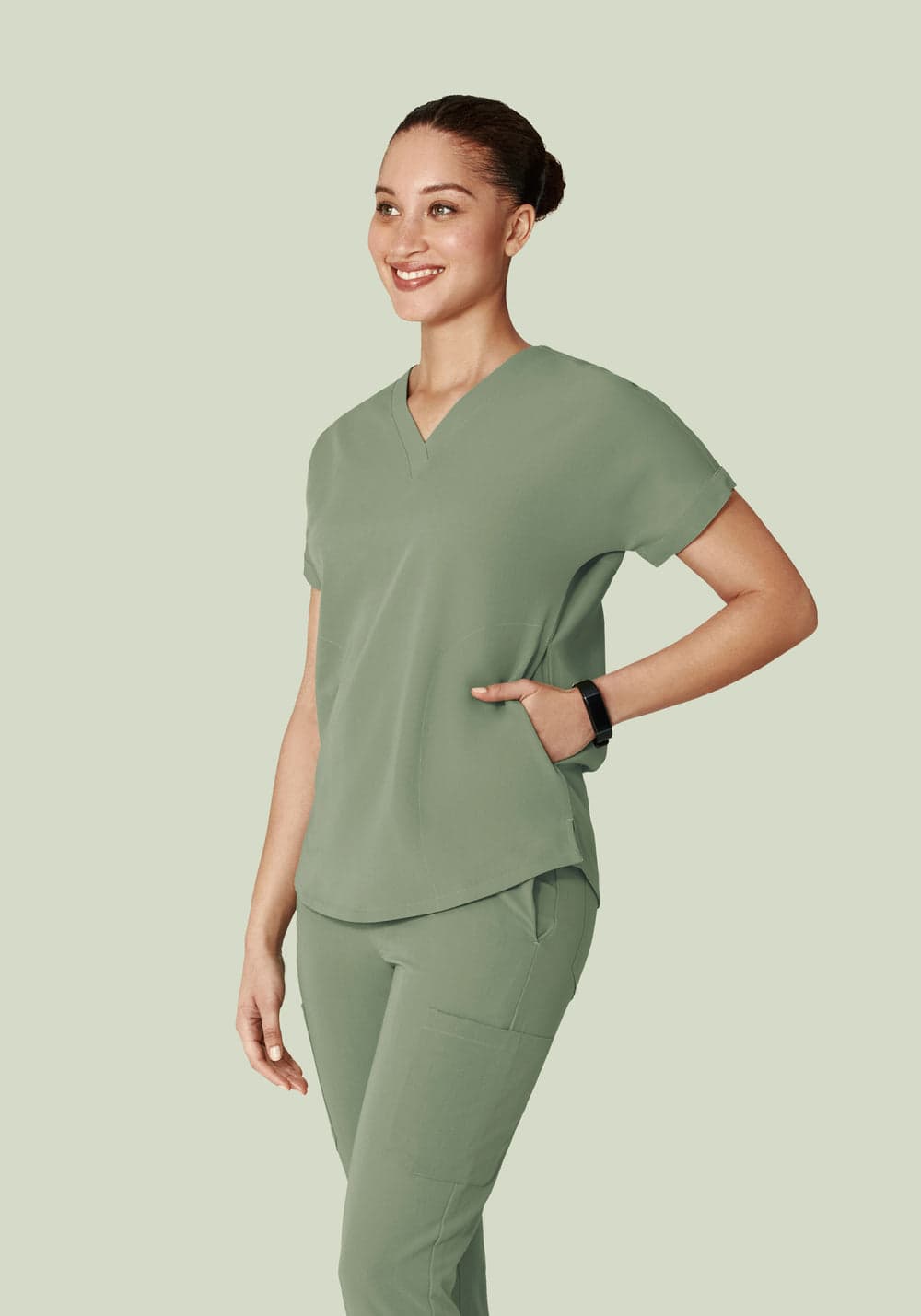 Oversize V Yaka Scrub Üst — Soğuk Adaçayı