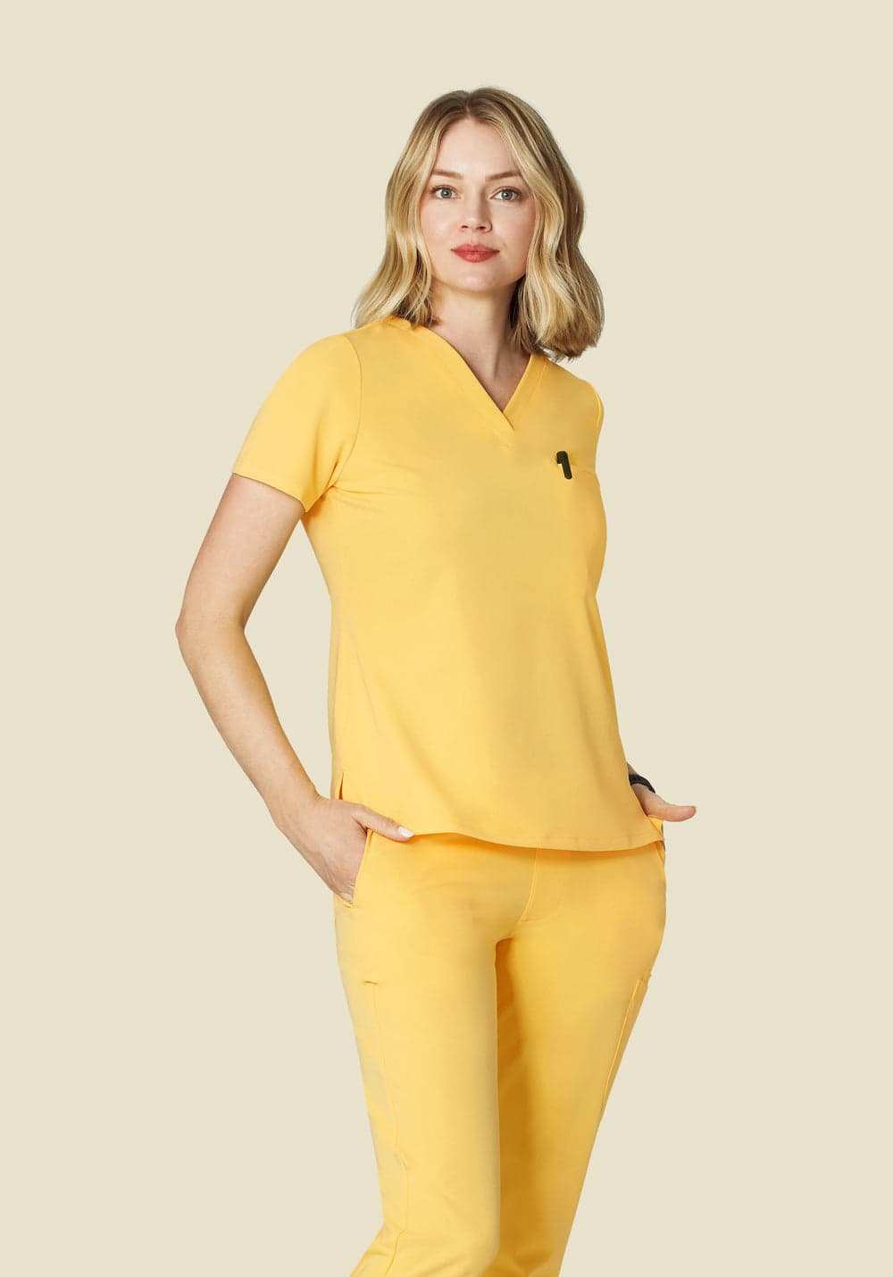Tek Cepli Scrub Üst — Limonata Sarısı
