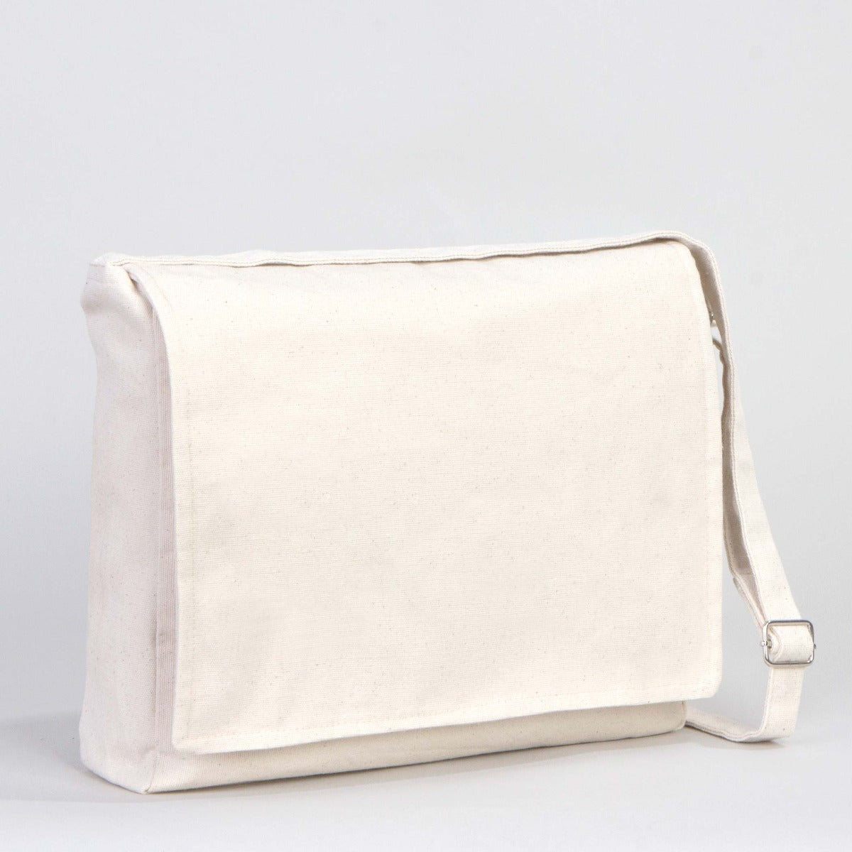 postac_cantas_-2 Kanvas Postacı Çantası - Görsel 1