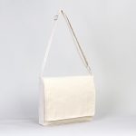 Kanvas Postacı Çantası - Görsel 2