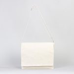 Kanvas Postacı Çantası - Görsel 4